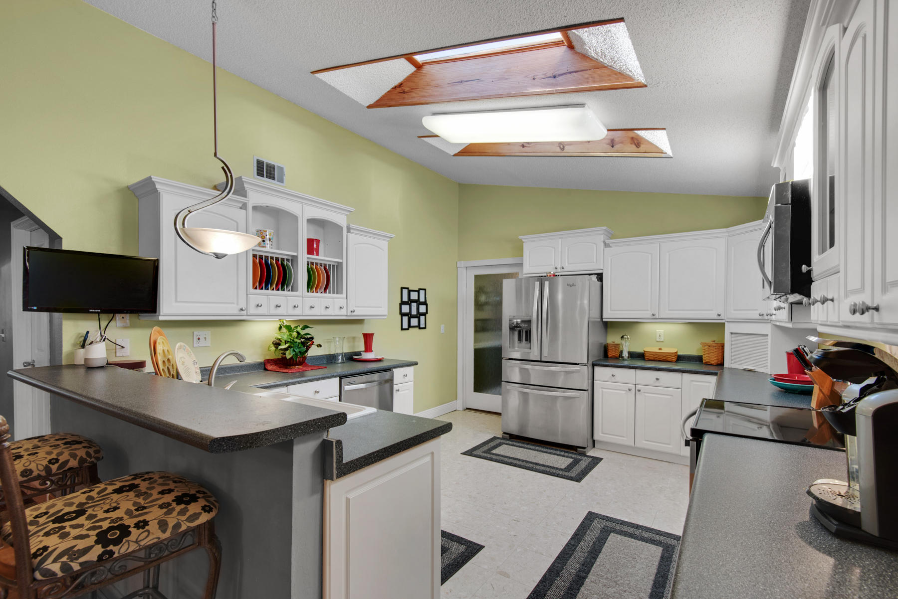 PINE MEADOWS - Residential