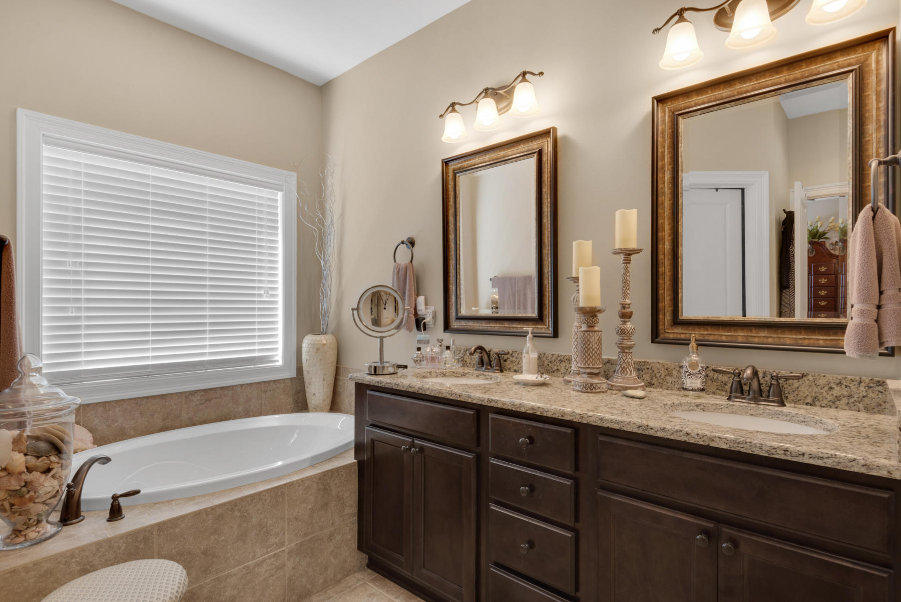 ARROWHEAD - Residential