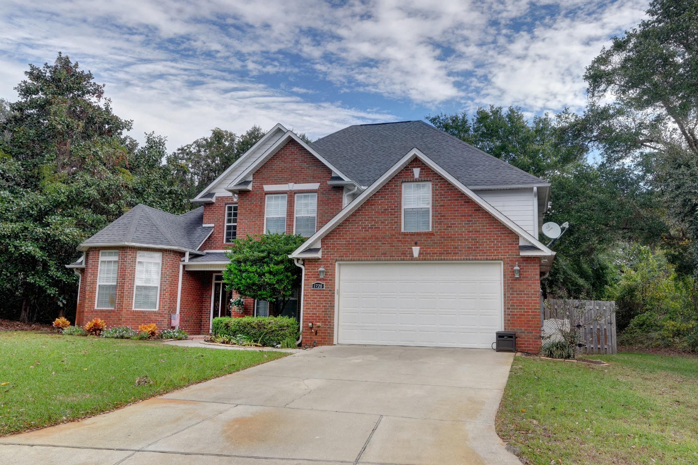 MAGNOLIA HARBOR - Residential