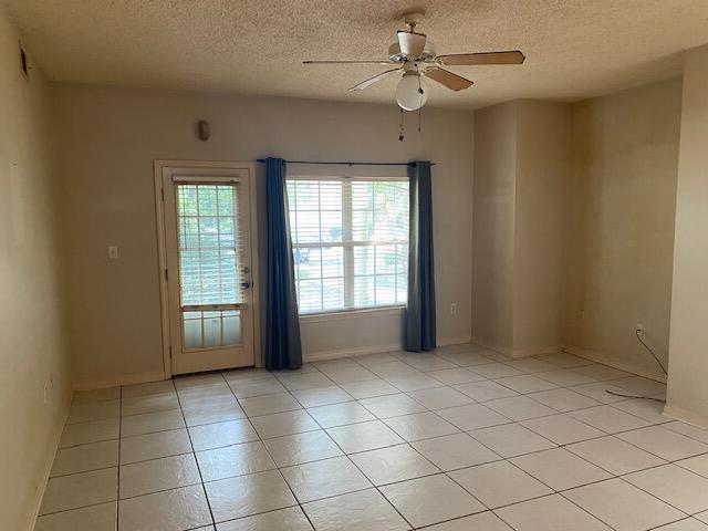 THE OAKS AT NICEVILLE - Residential