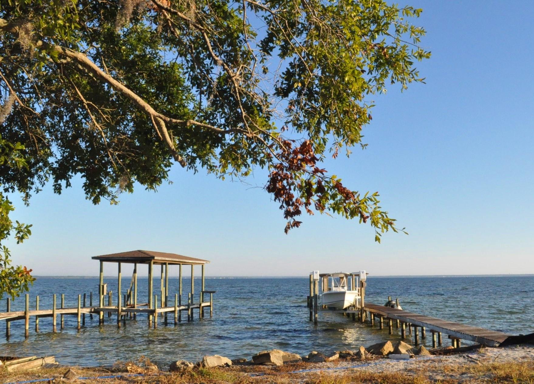 Cobbs Point - Residential