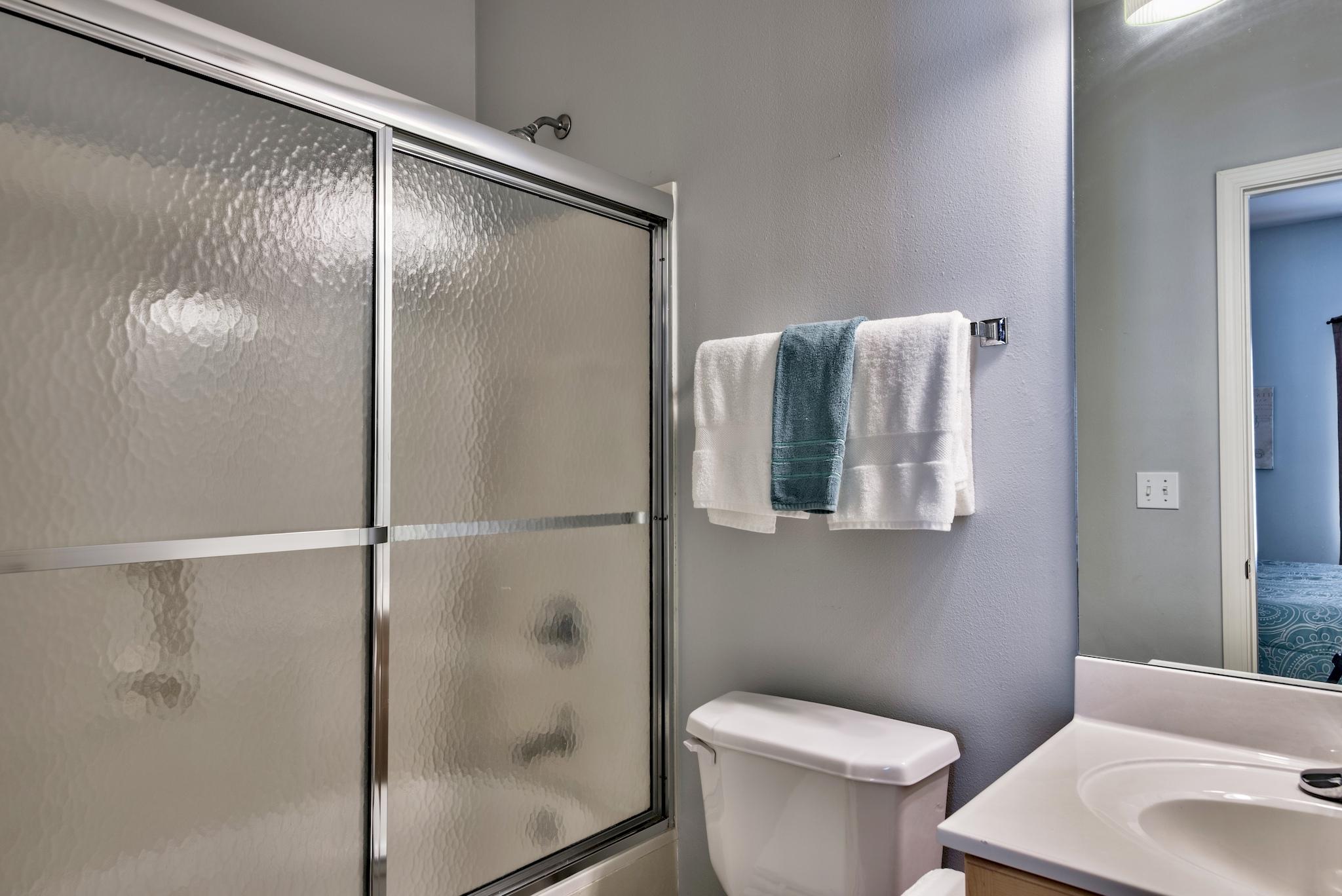 ROYAL SEAESTA - Residential