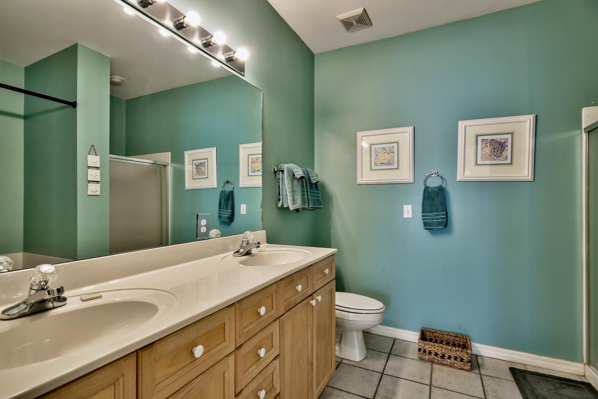 ROYAL SEAESTA - Residential