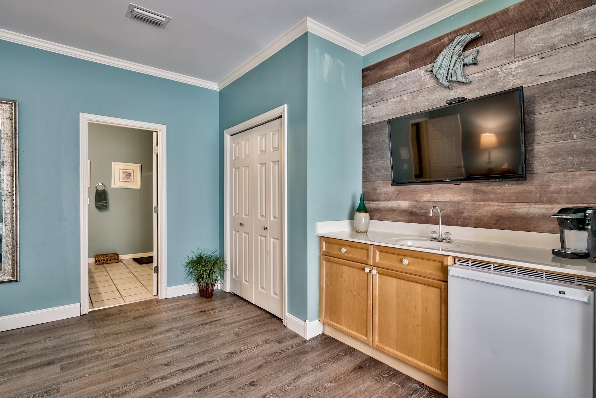 ROYAL SEAESTA - Residential