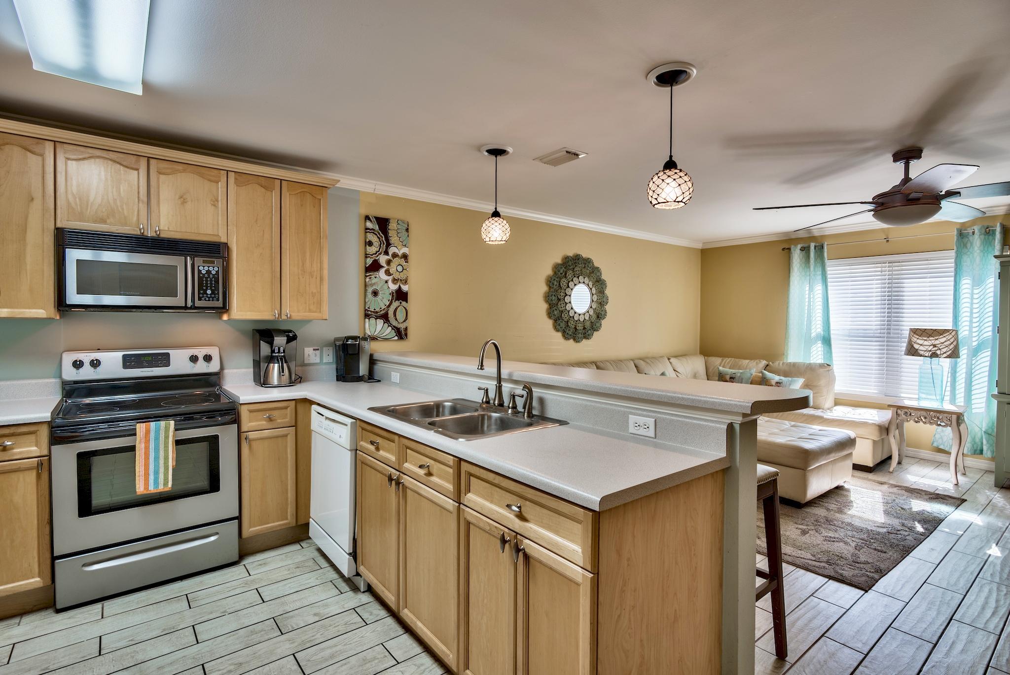 ROYAL SEAESTA - Residential