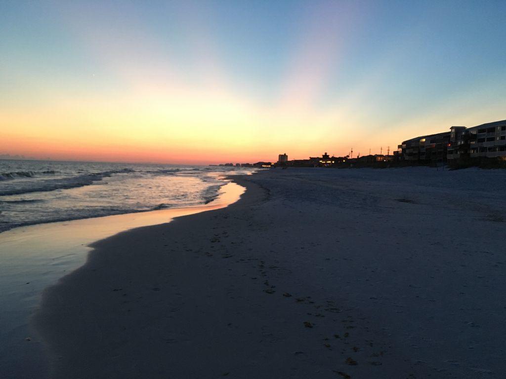 ROYAL SEAESTA - Residential