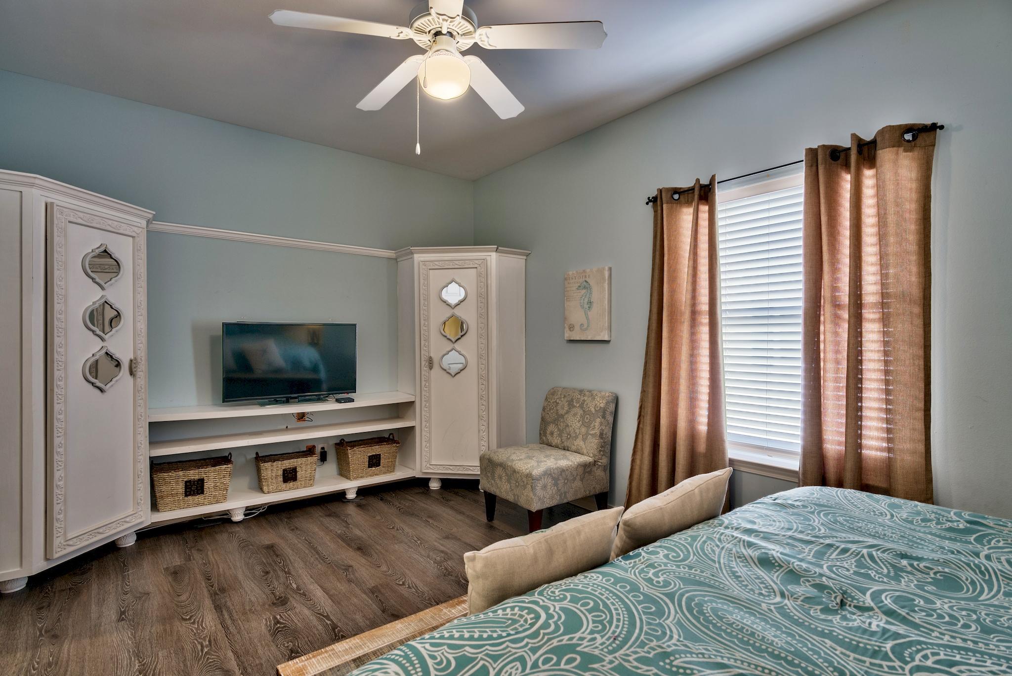 ROYAL SEAESTA - Residential