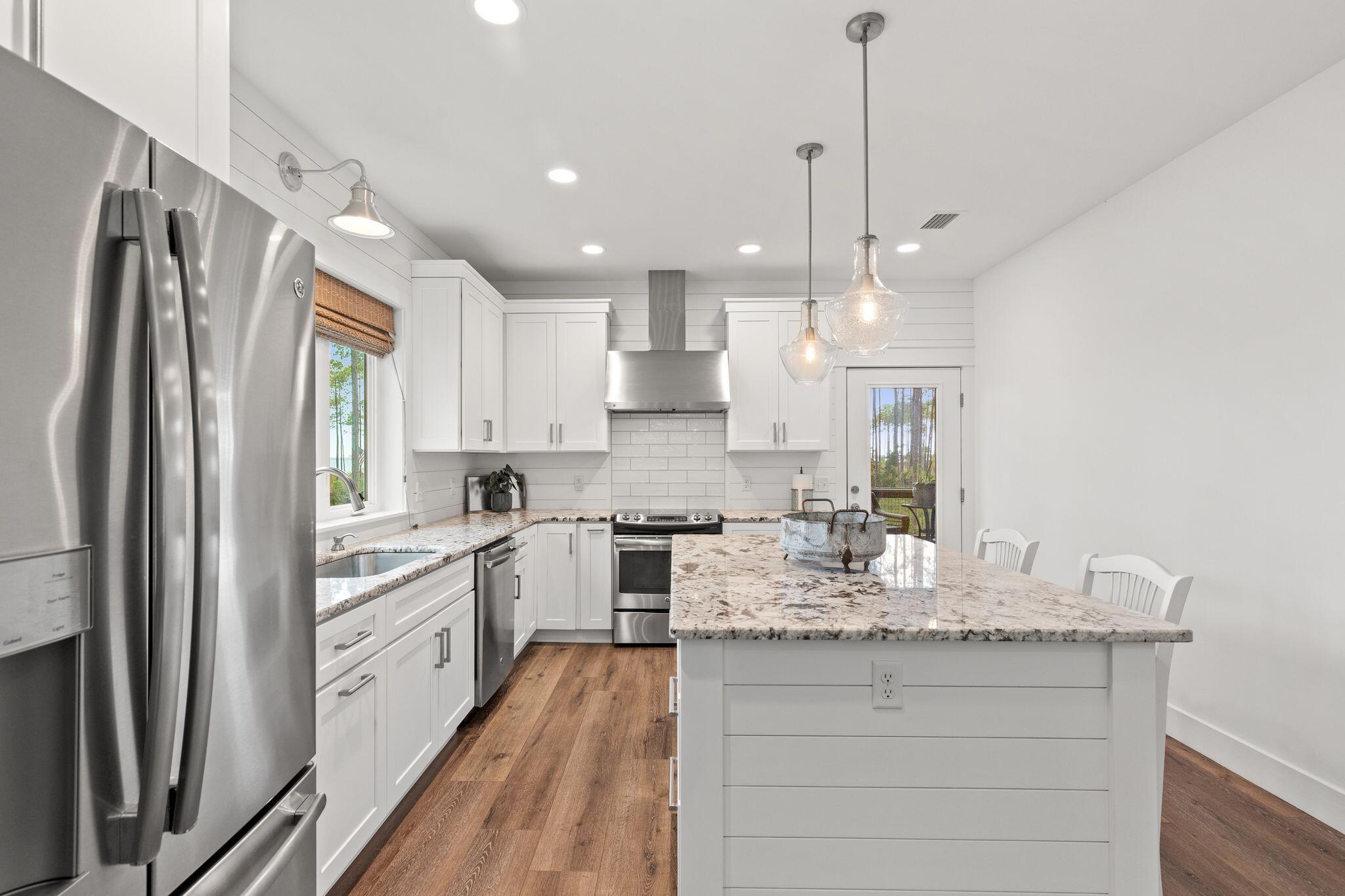 RIVERCAMPS ON CROOKED CREEK - Residential