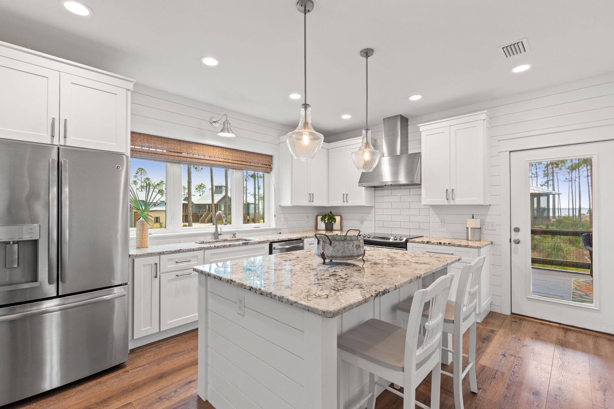 RIVERCAMPS ON CROOKED CREEK - Residential
