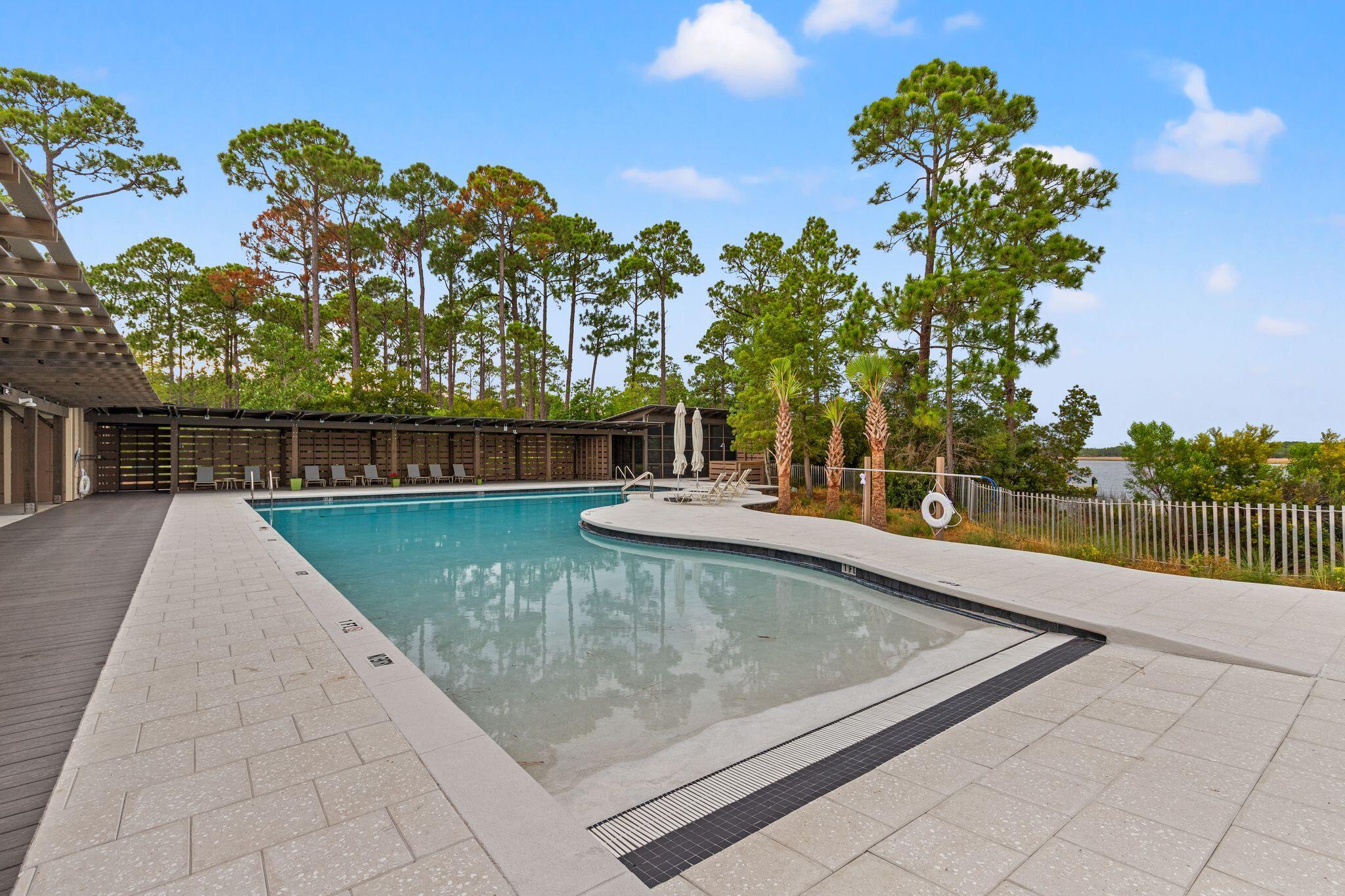 RIVERCAMPS ON CROOKED CREEK - Residential