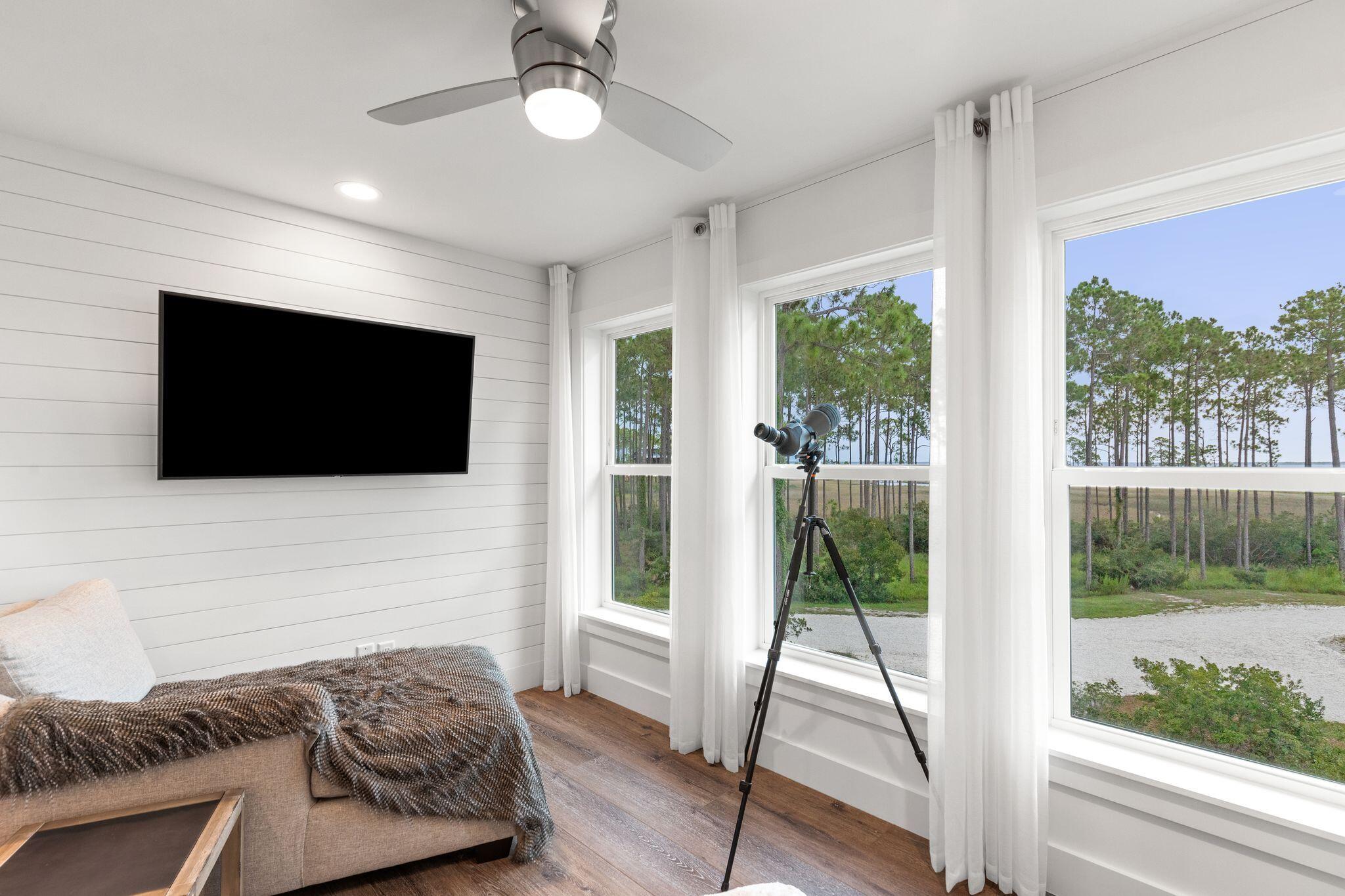 RIVERCAMPS ON CROOKED CREEK - Residential