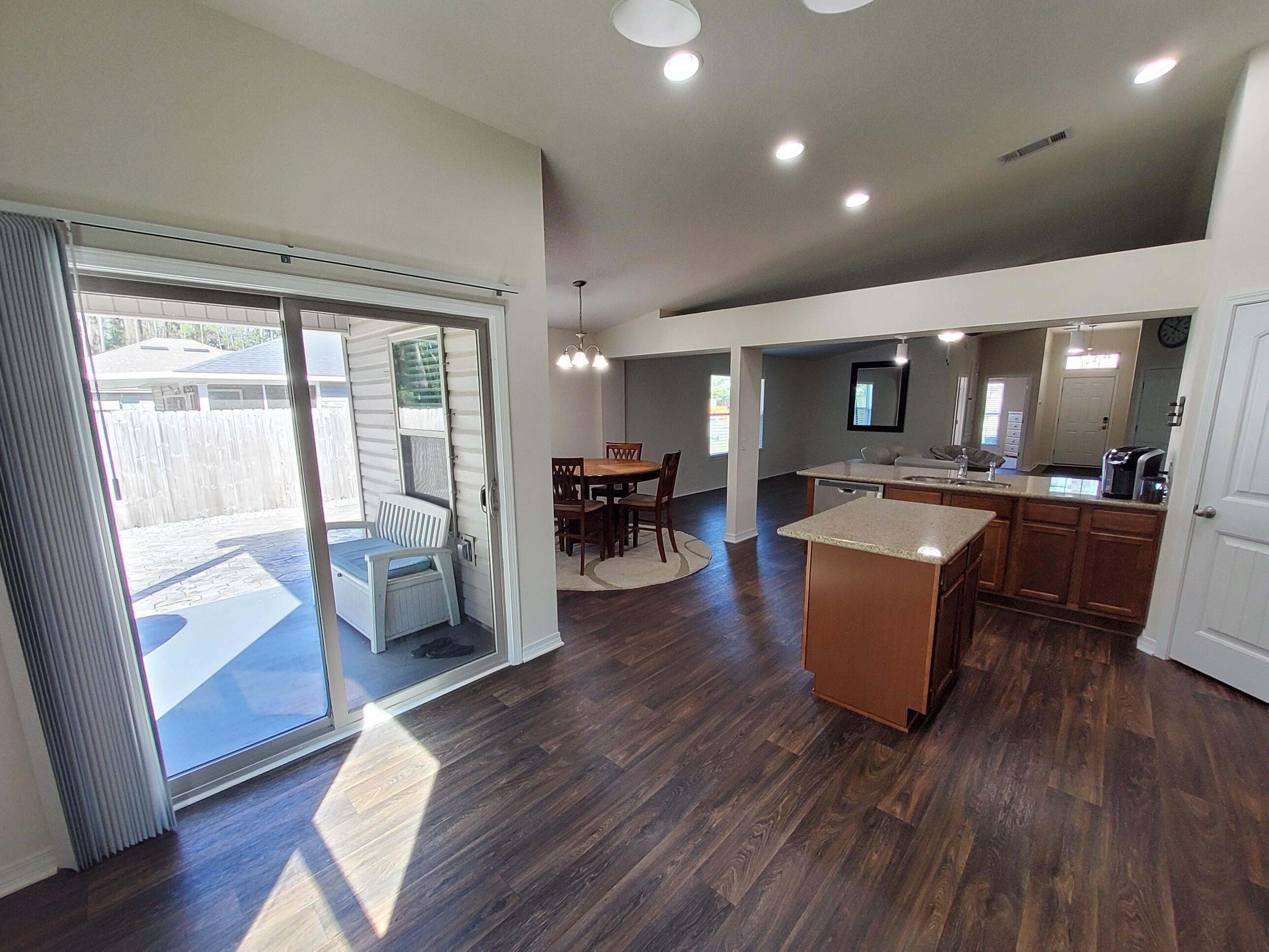 NAVARRE S/D 1ST ADDN - Residential