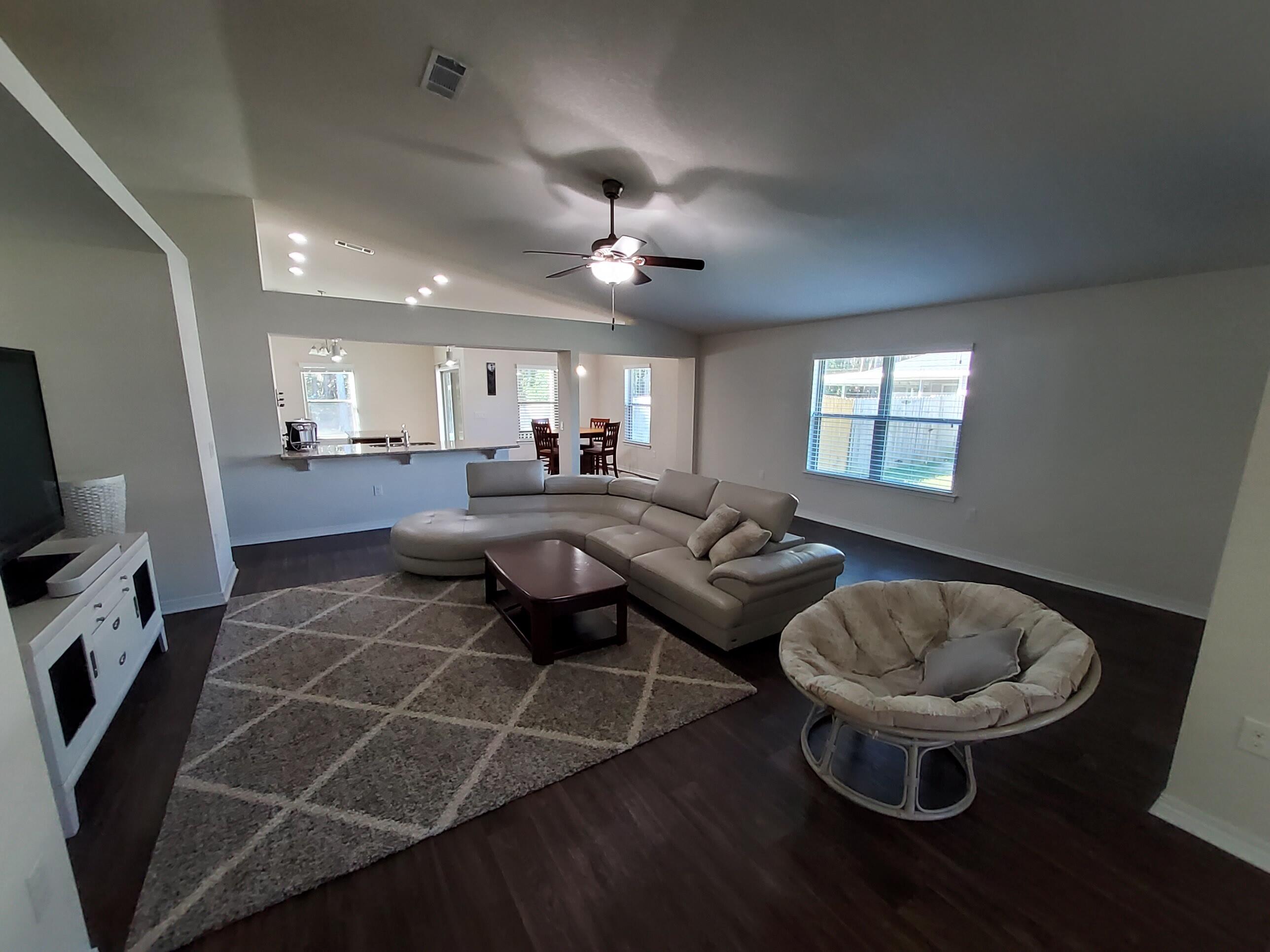 NAVARRE S/D 1ST ADDN - Residential