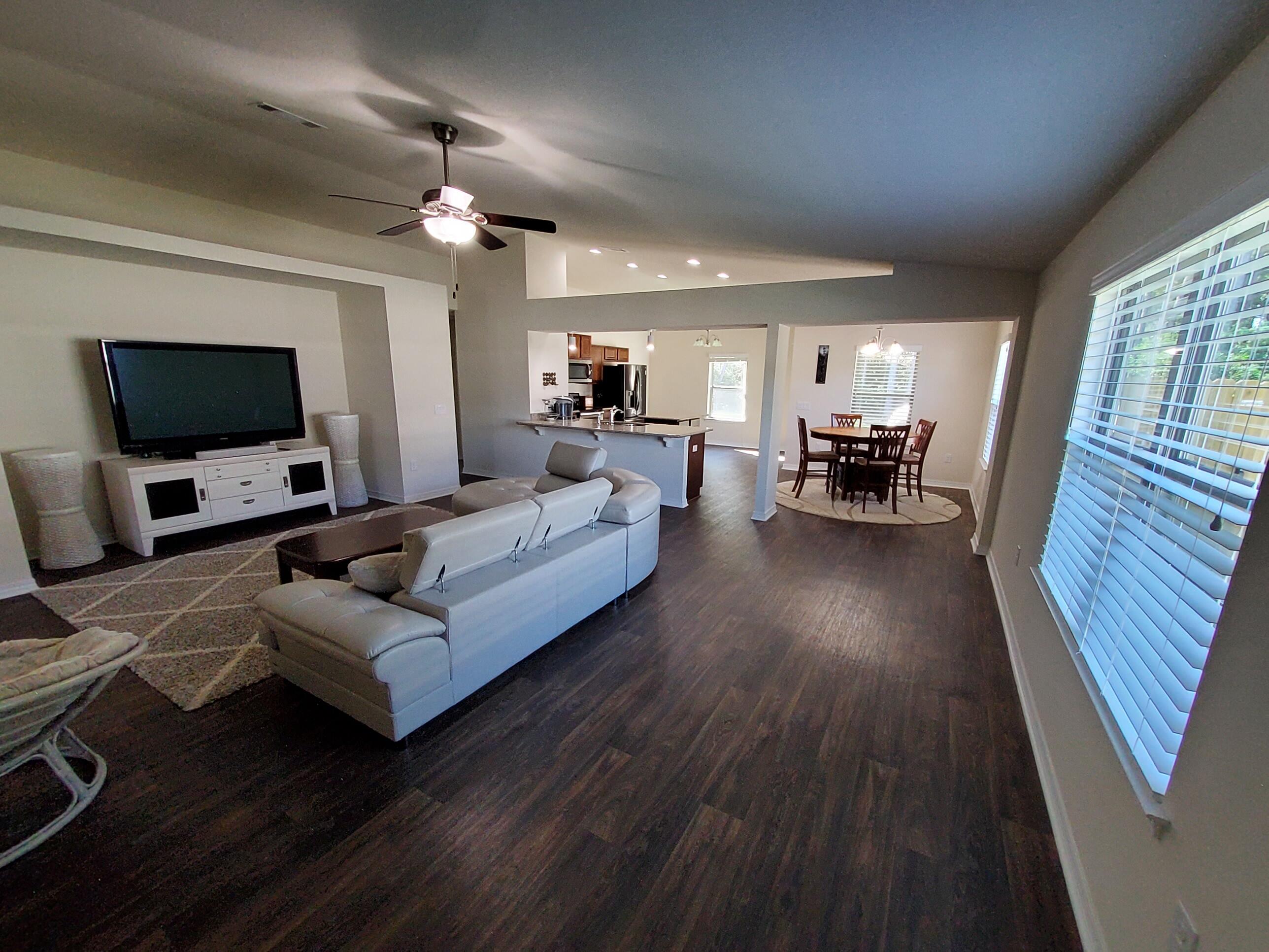 NAVARRE S/D 1ST ADDN - Residential