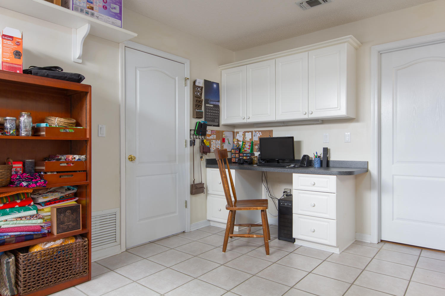 COUNTRY CLUB ESTATES 1 OF CRESTVIEW - Residential