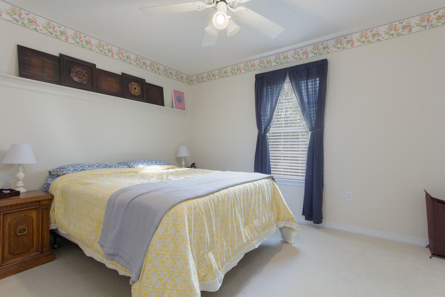 COUNTRY CLUB ESTATES 1 OF CRESTVIEW - Residential