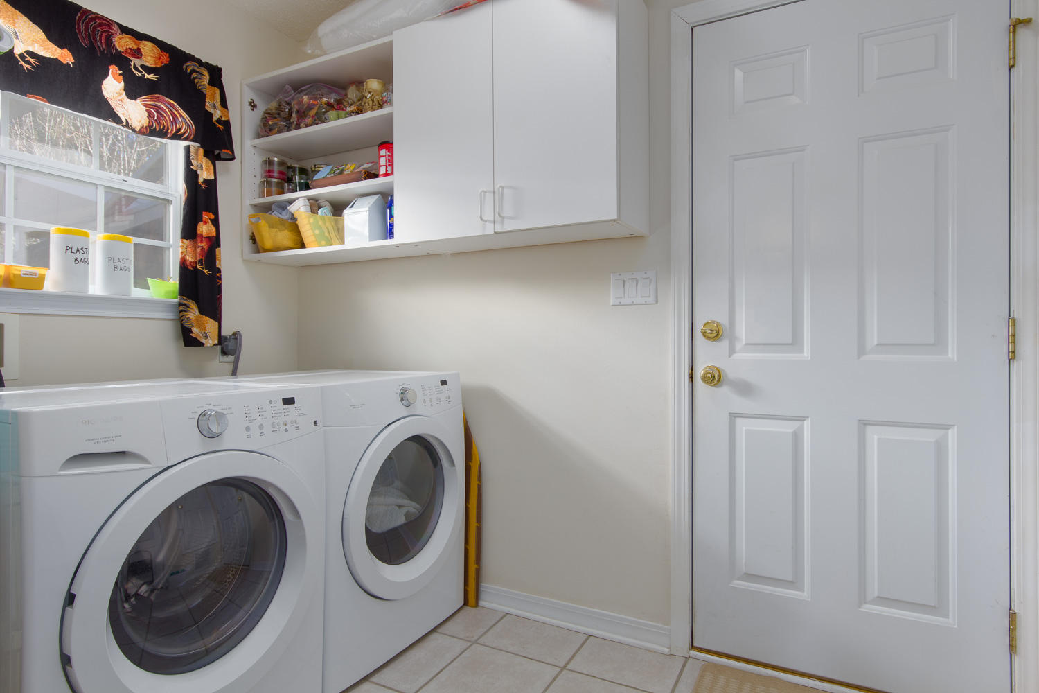 COUNTRY CLUB ESTATES 1 OF CRESTVIEW - Residential