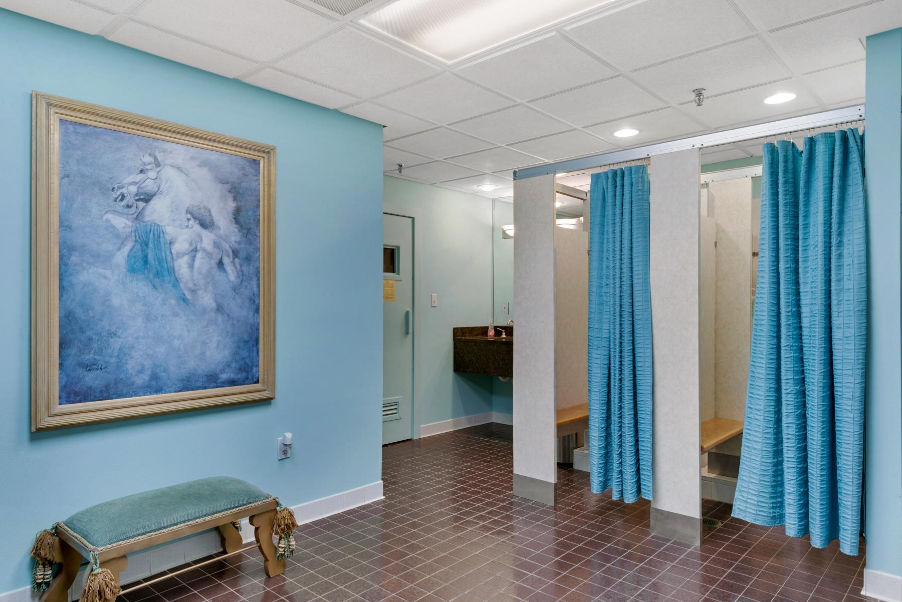 REGENCY TOWERS - Residential