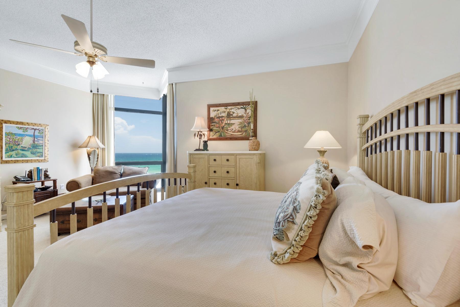 REGENCY TOWERS - Residential