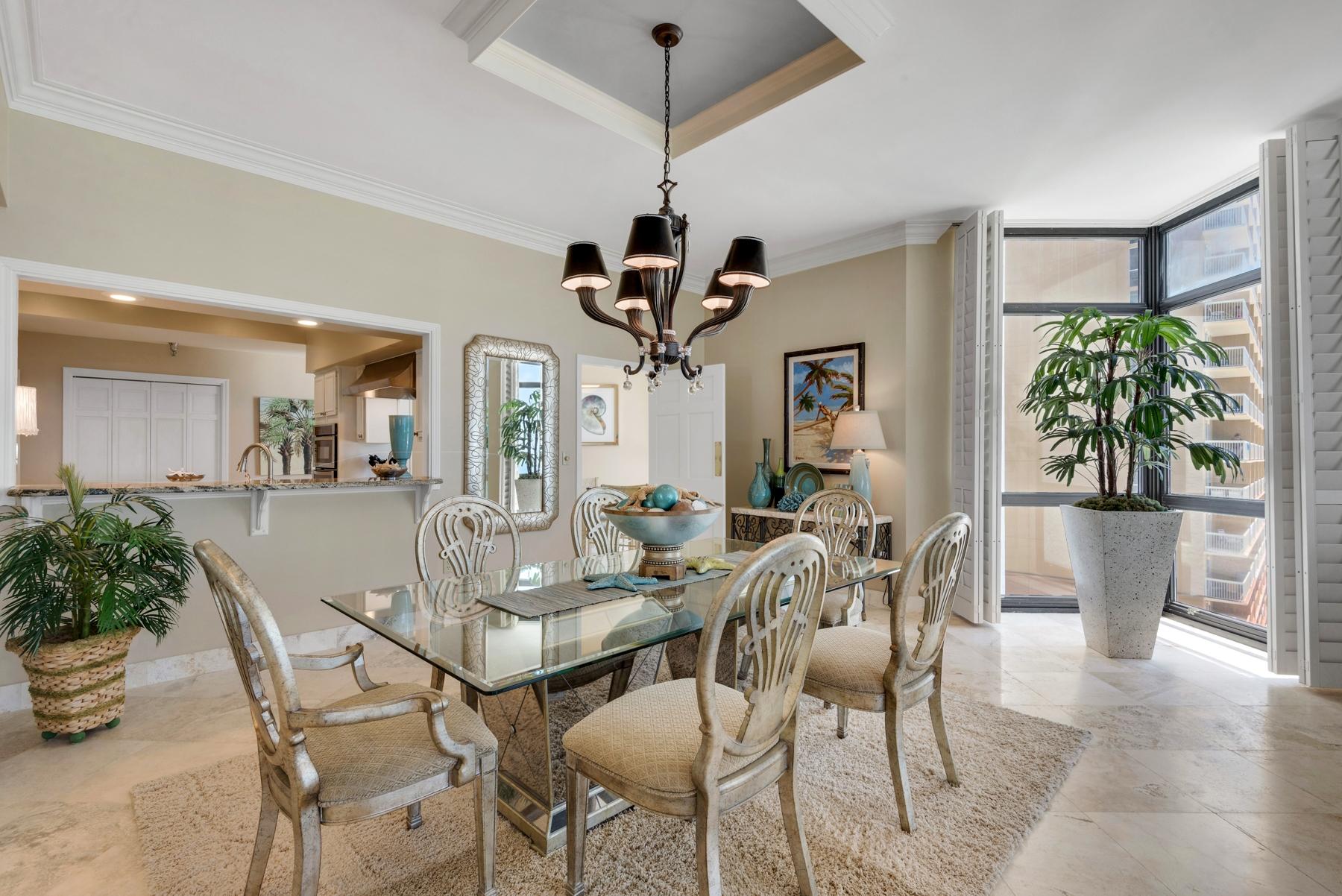 REGENCY TOWERS - Residential