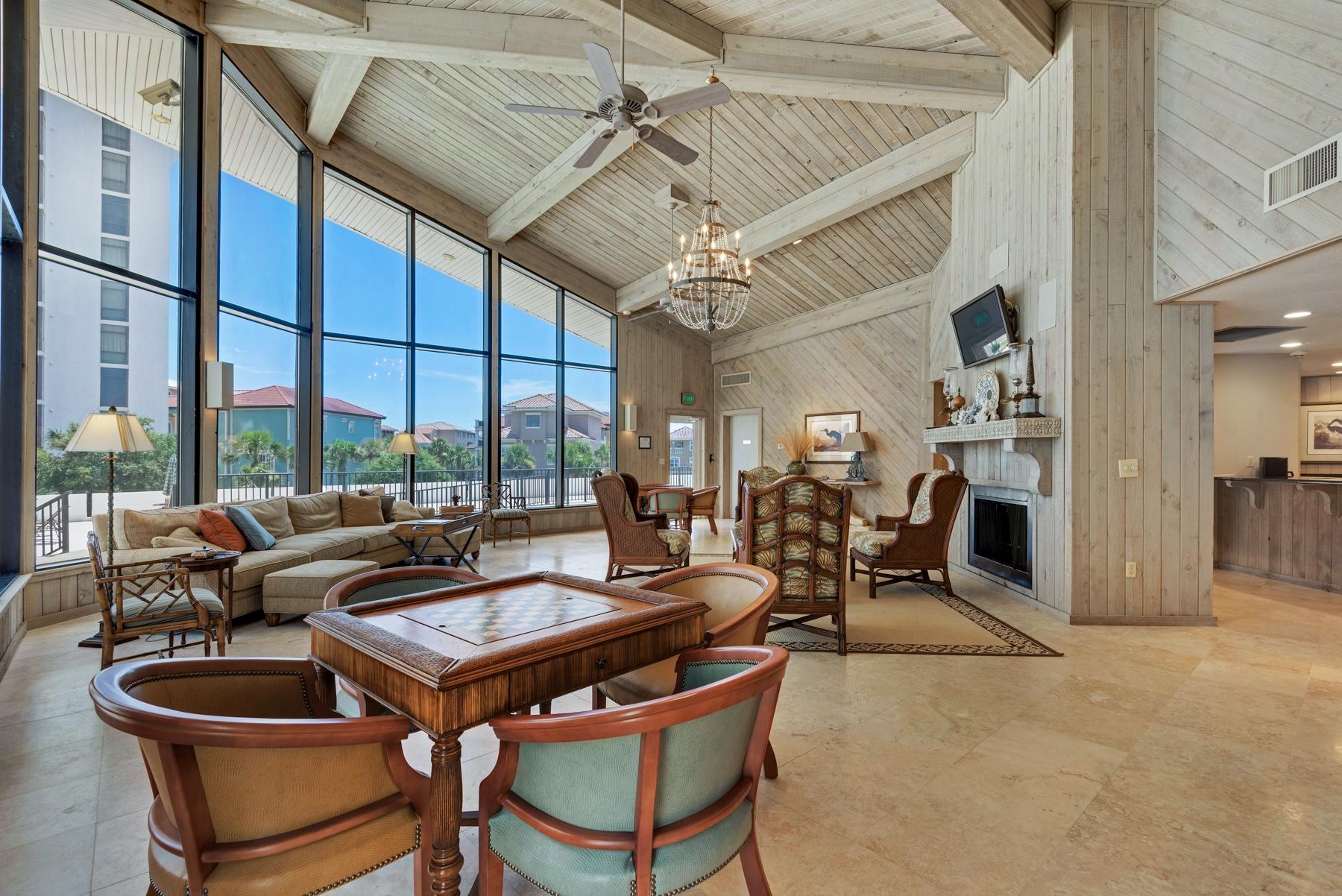 REGENCY TOWERS - Residential