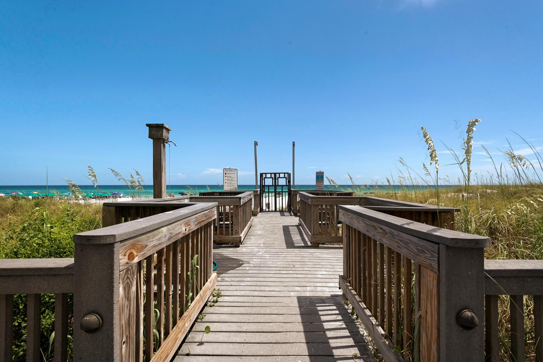 REGENCY TOWERS - Residential