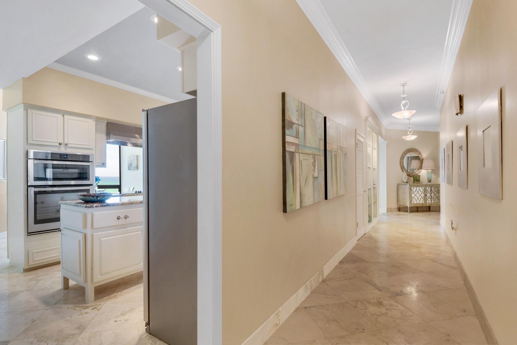 REGENCY TOWERS - Residential