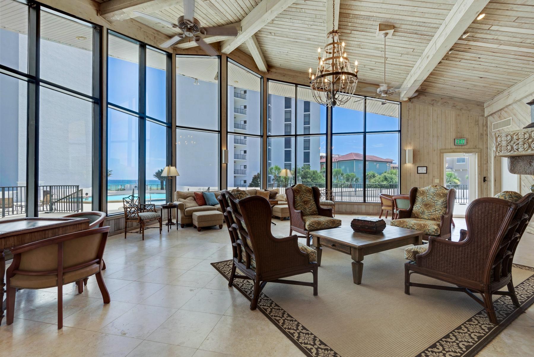 REGENCY TOWERS - Residential