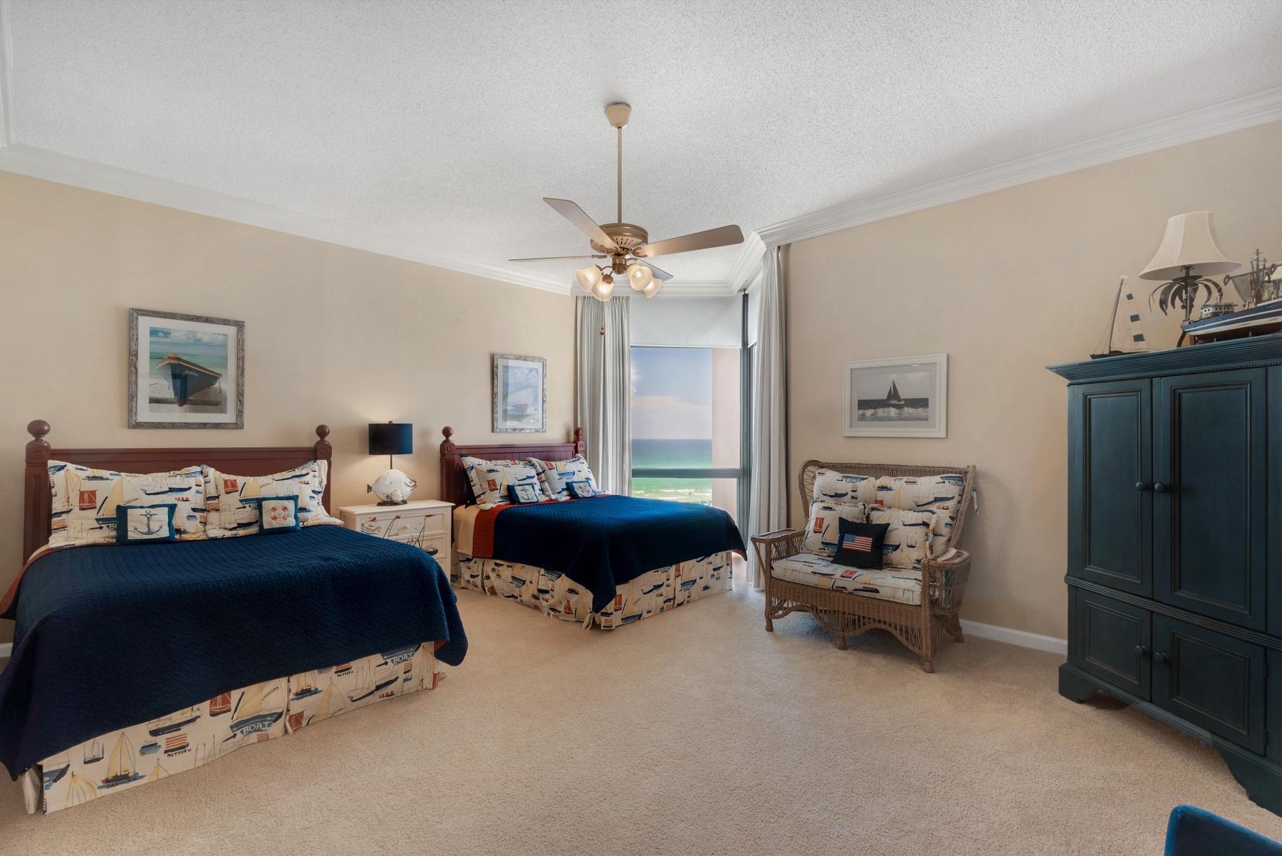 REGENCY TOWERS - Residential