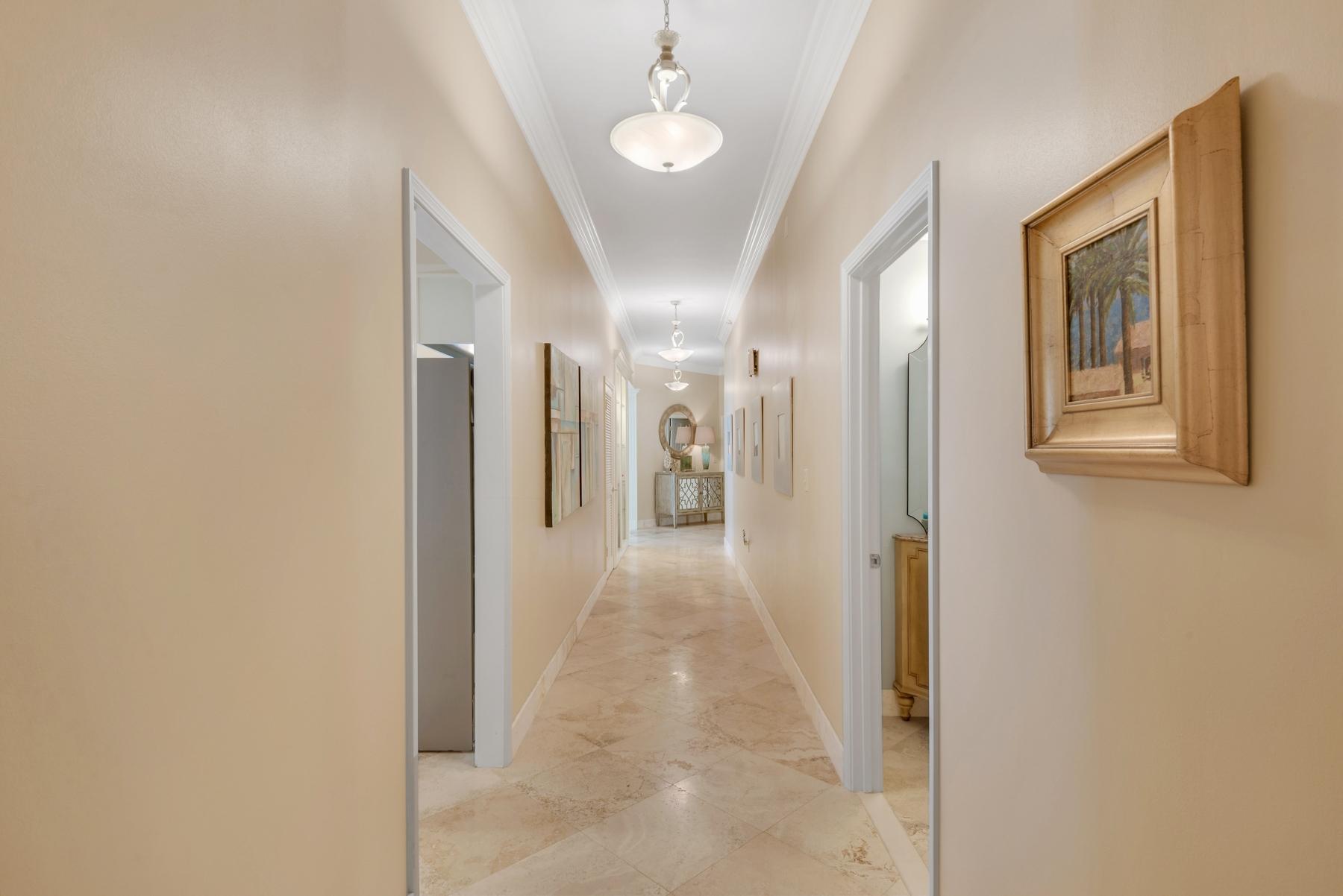 REGENCY TOWERS - Residential