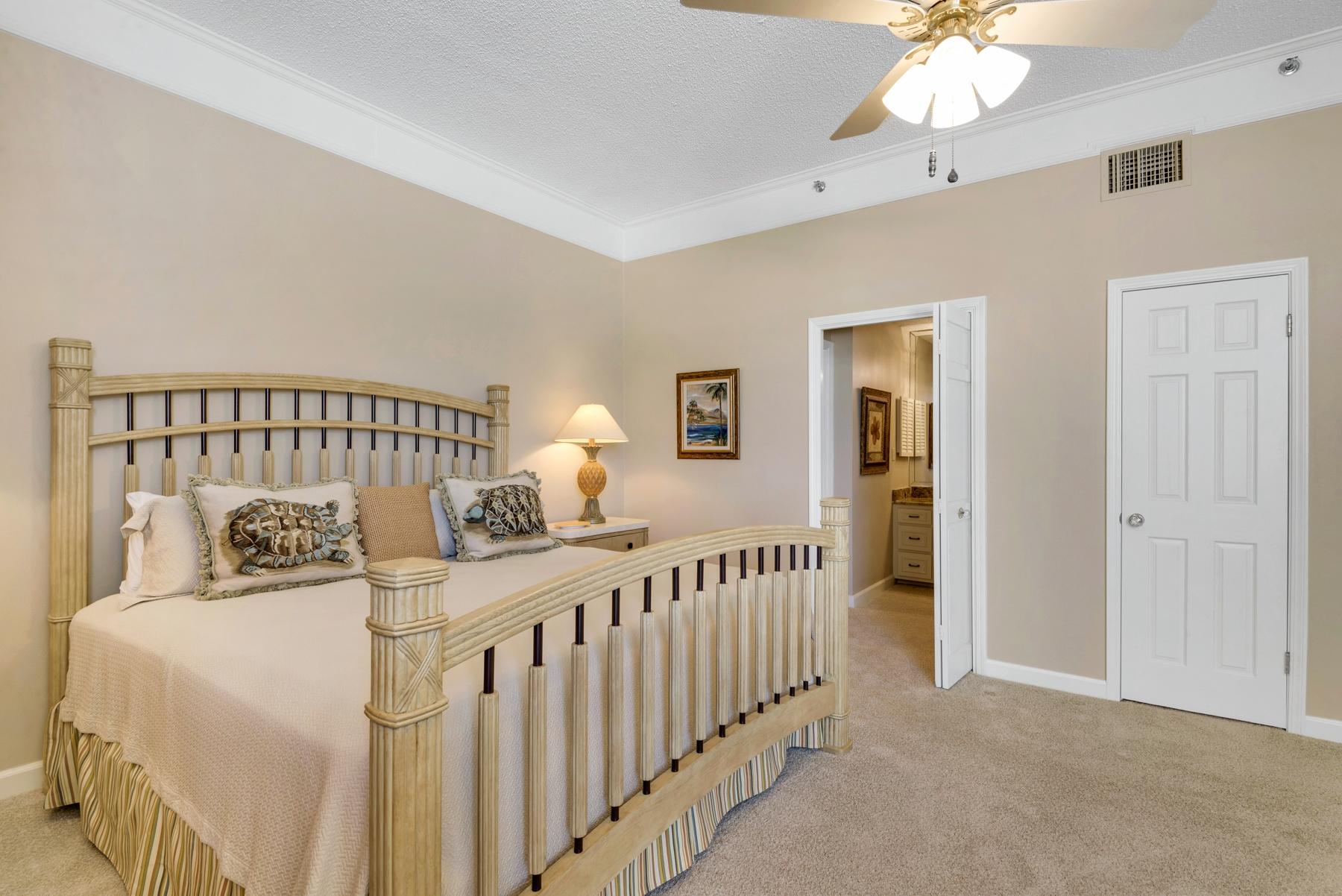 REGENCY TOWERS - Residential