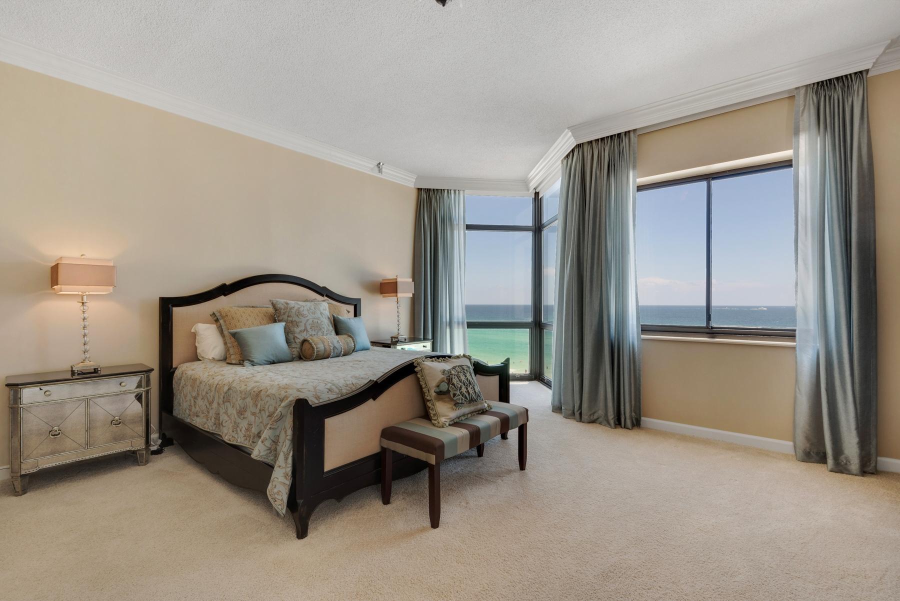 REGENCY TOWERS - Residential