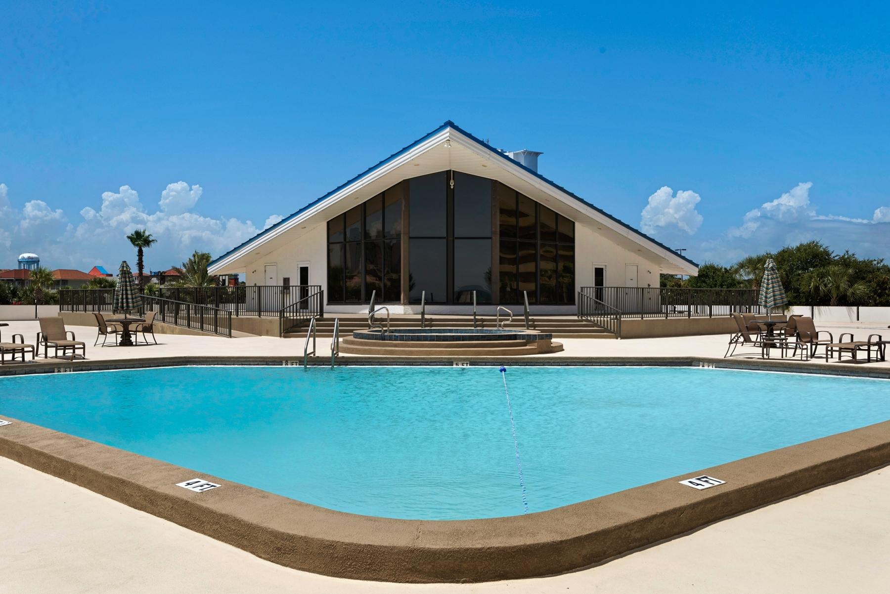 REGENCY TOWERS - Residential