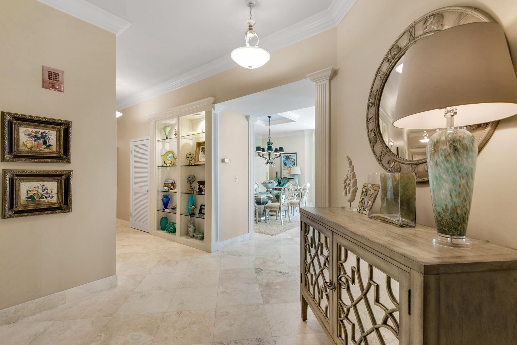 REGENCY TOWERS - Residential