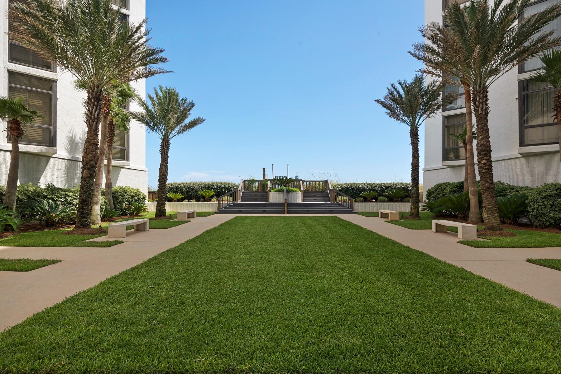 REGENCY TOWERS - Residential