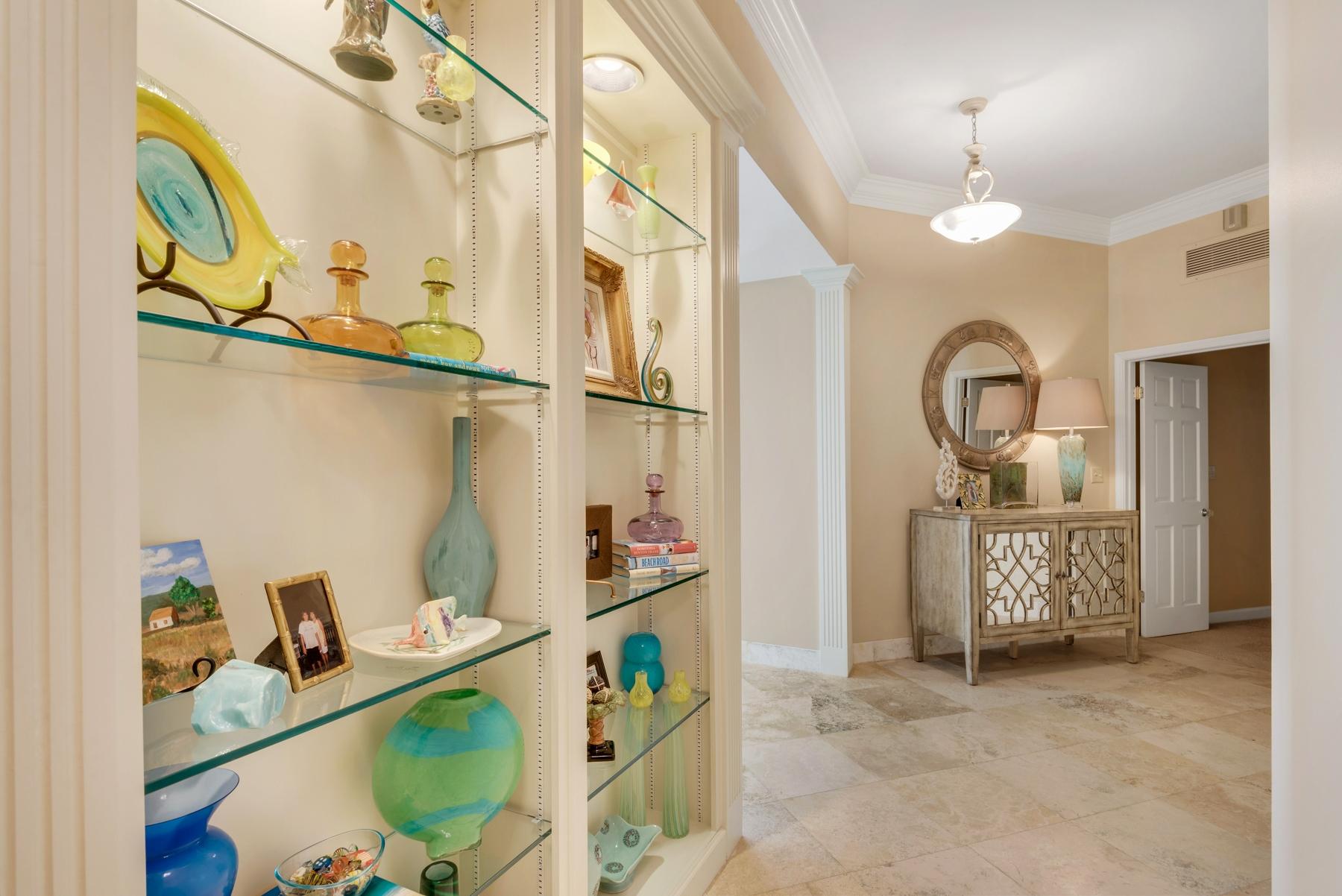 REGENCY TOWERS - Residential