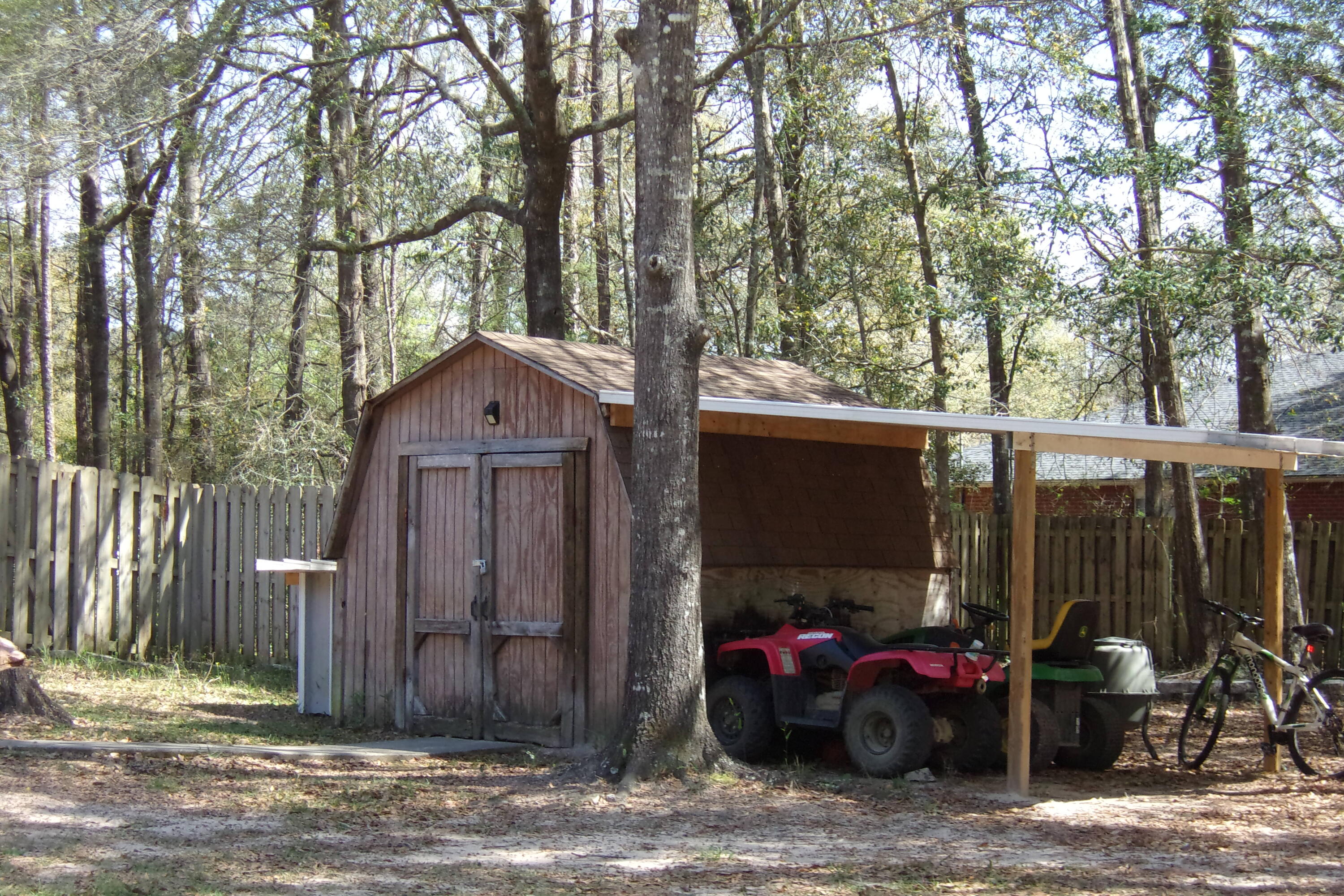 COUNTRYWOOD EST - Residential