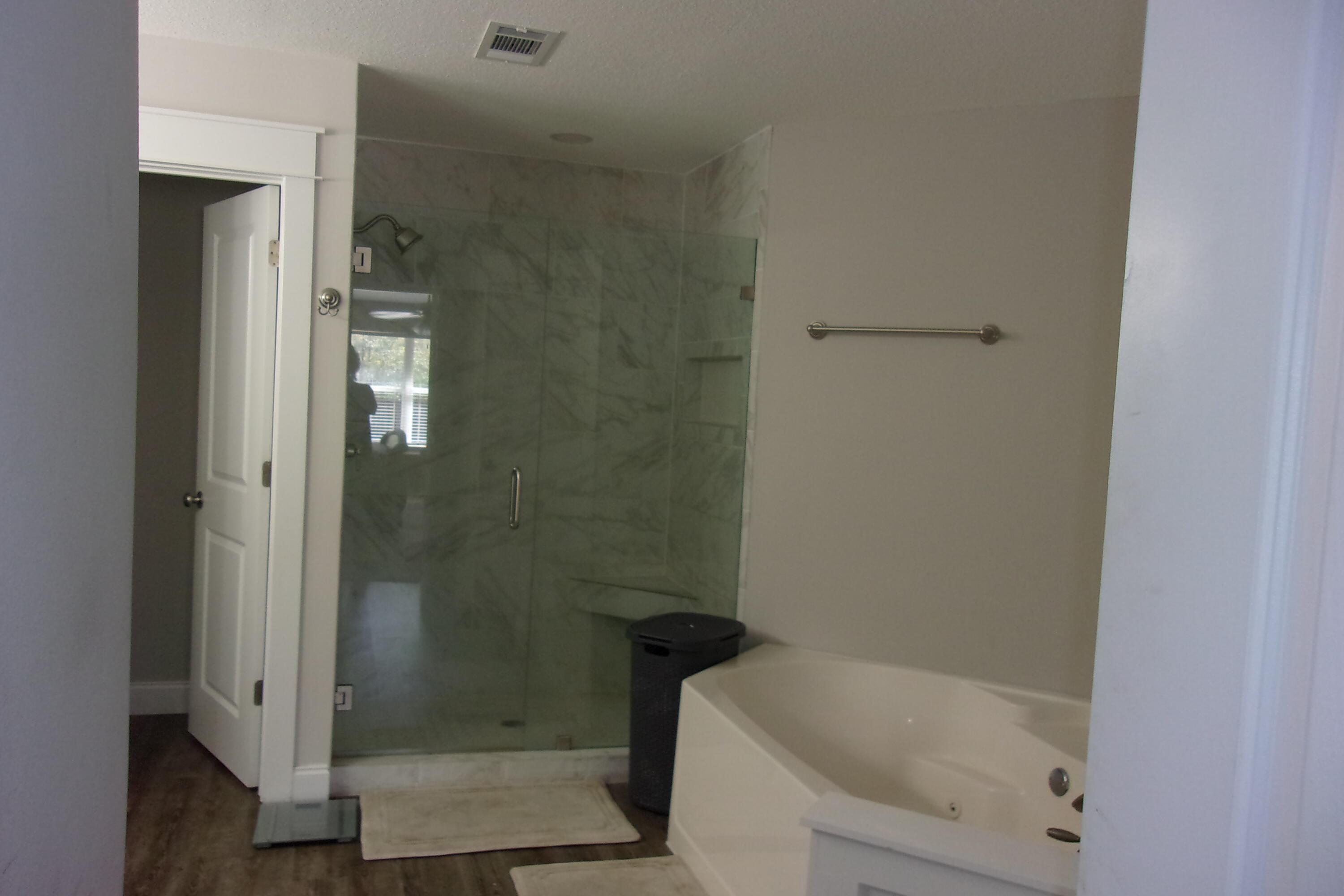 COUNTRYWOOD EST - Residential