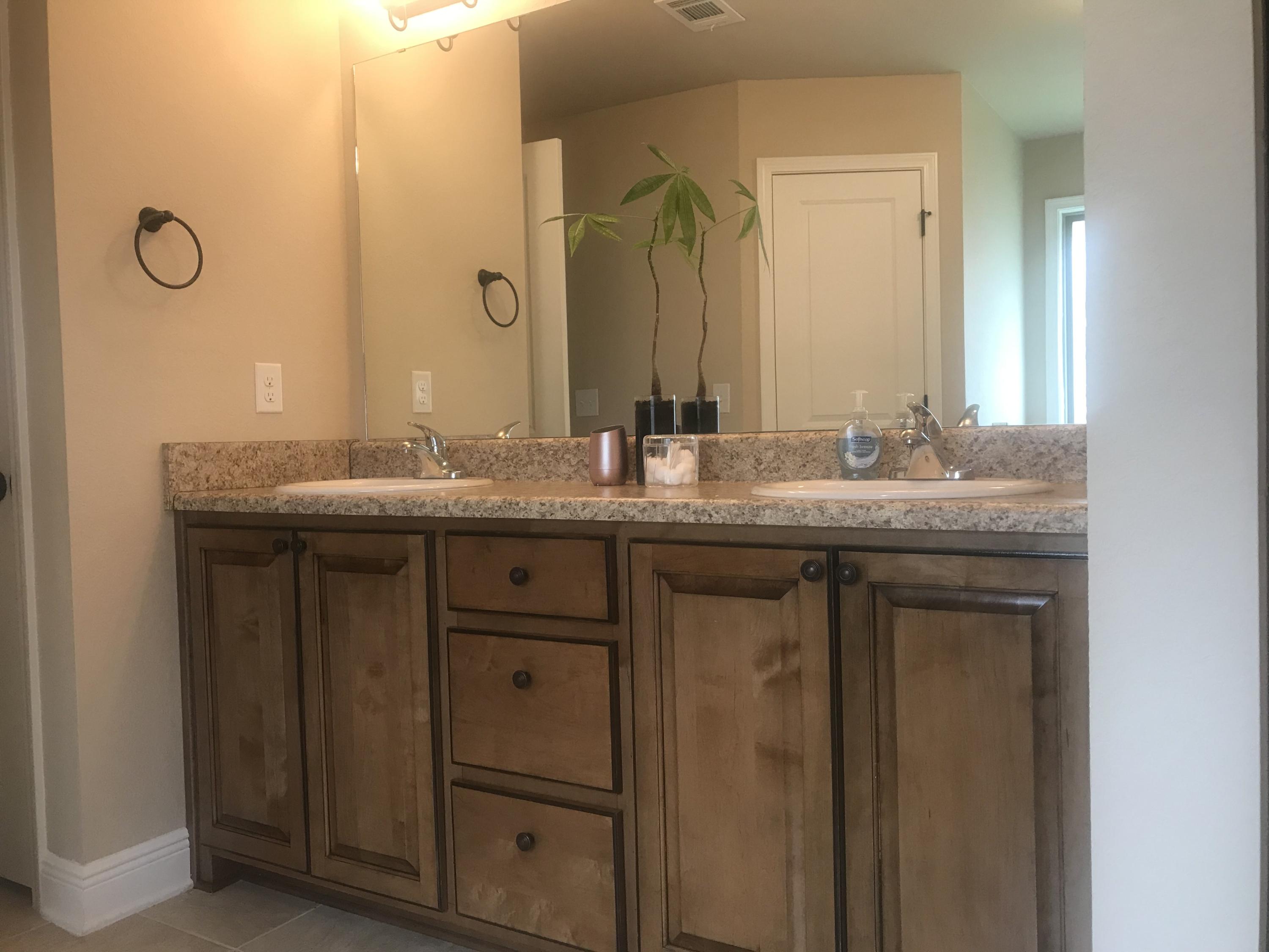 FOX VALLEY - Residential