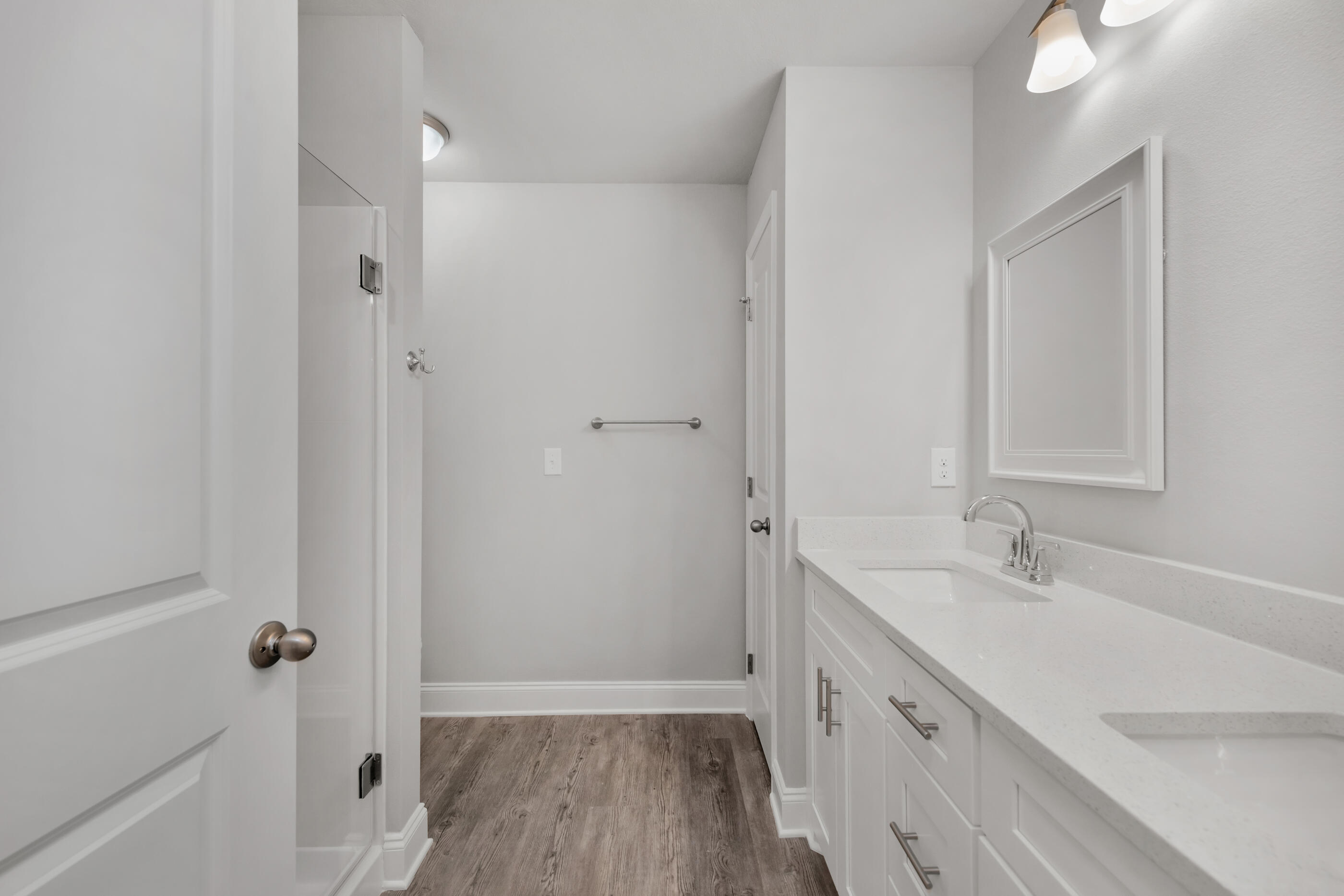 SEASHORE VILLAGE - Residential Lease