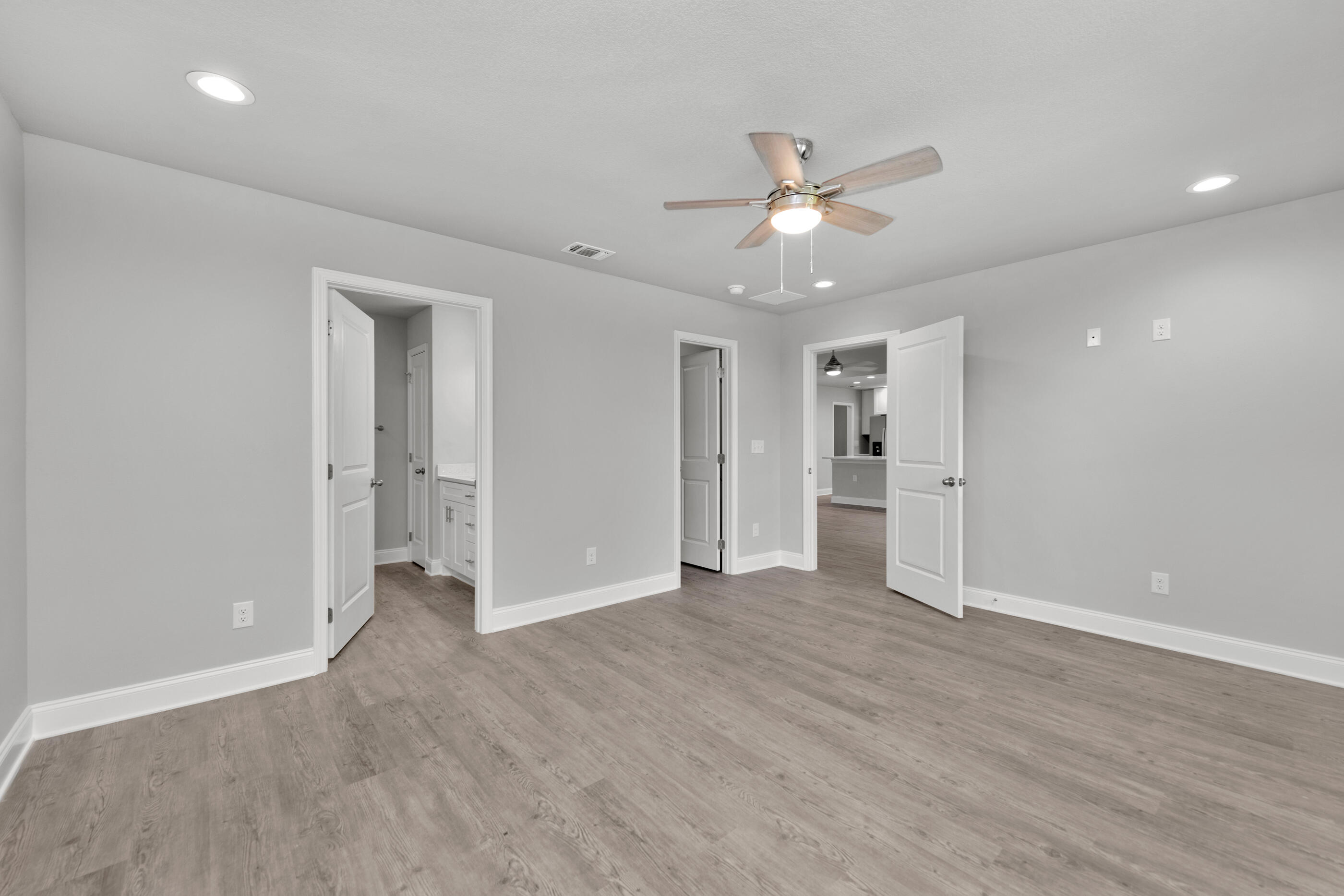 SEASHORE VILLAGE - Residential Lease