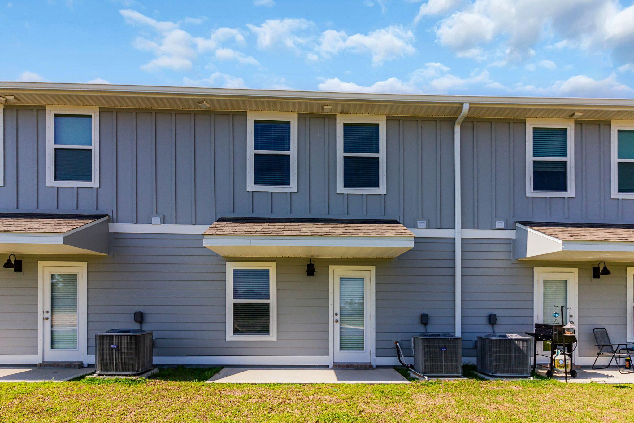 BRITTANY OAKS VILLAS - Residential Lease