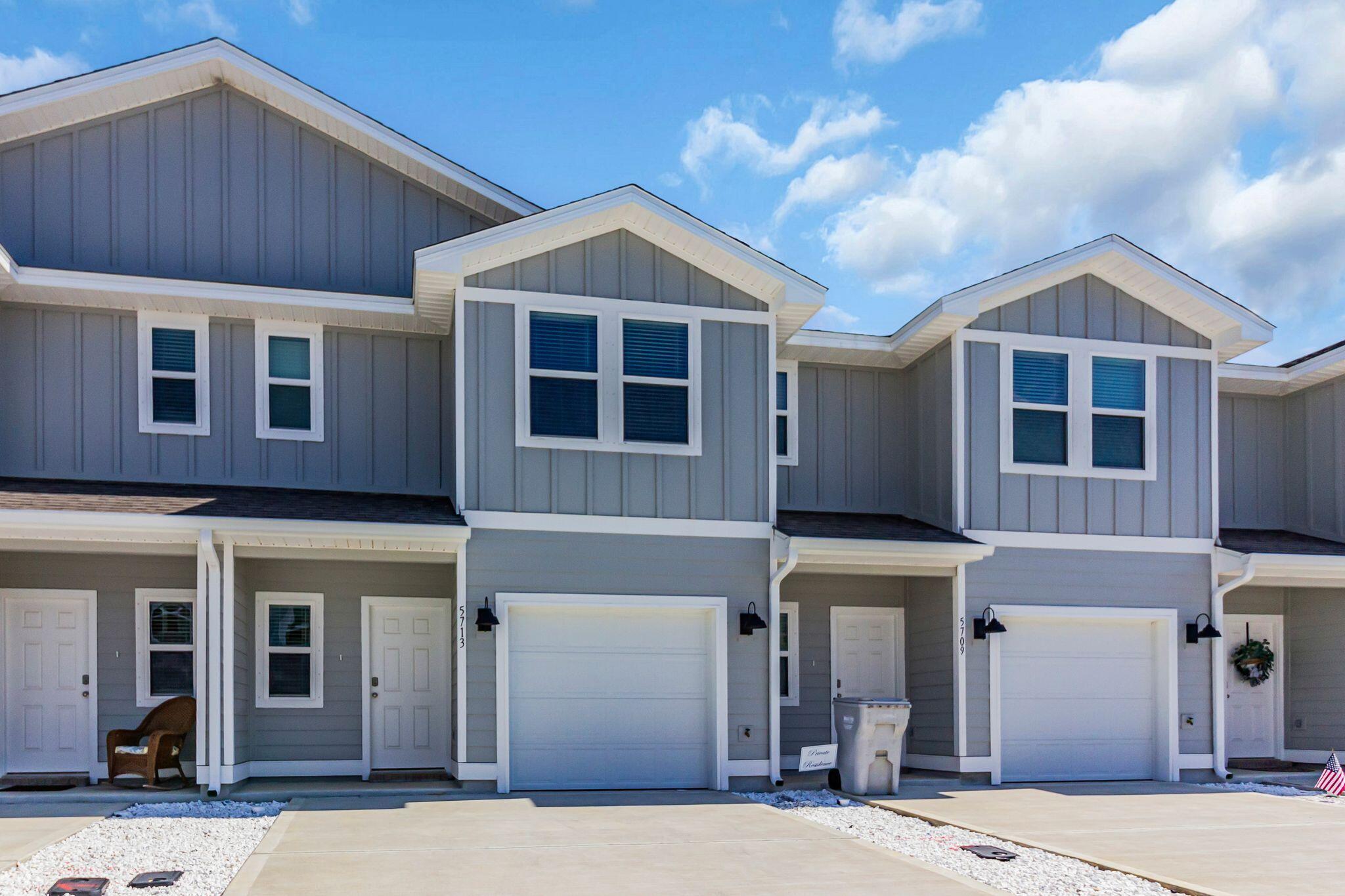 BRITTANY OAKS VILLAS - Residential Lease