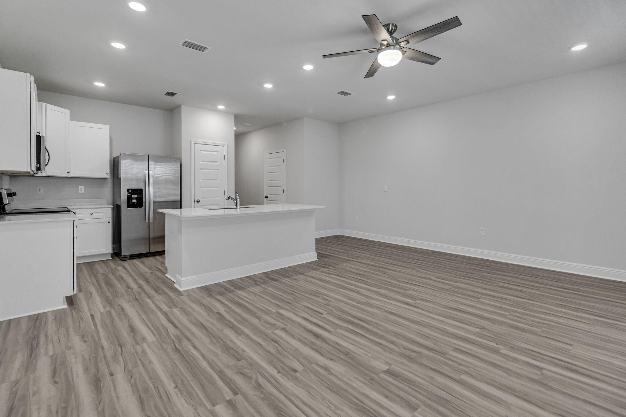 BRITTANY OAKS VILLAS - Residential Lease