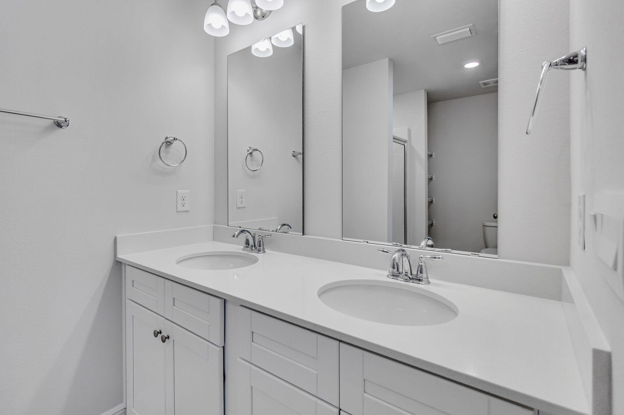 BRITTANY OAKS VILLAS - Residential Lease