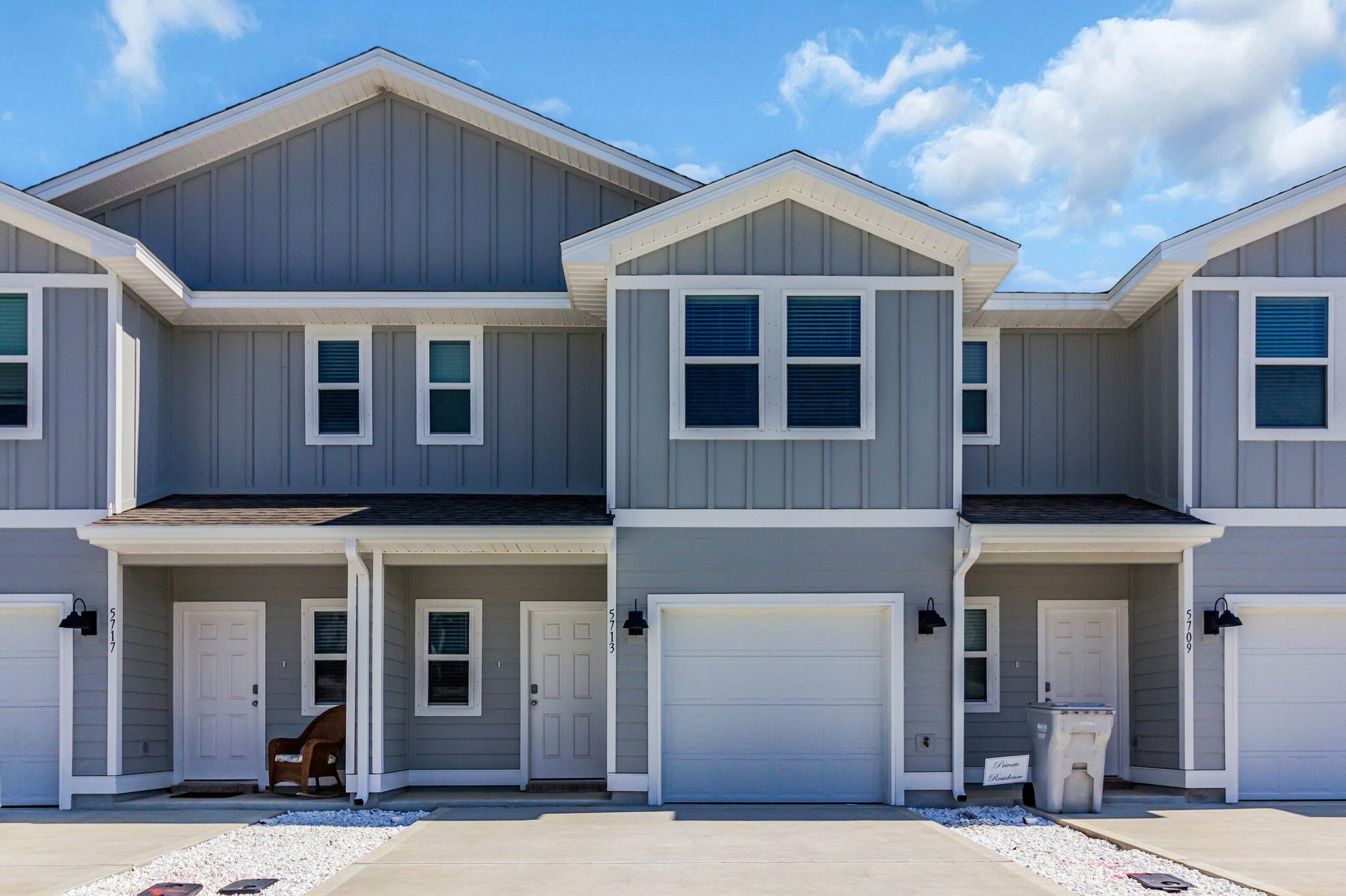 BRITTANY OAKS VILLAS - Residential Lease