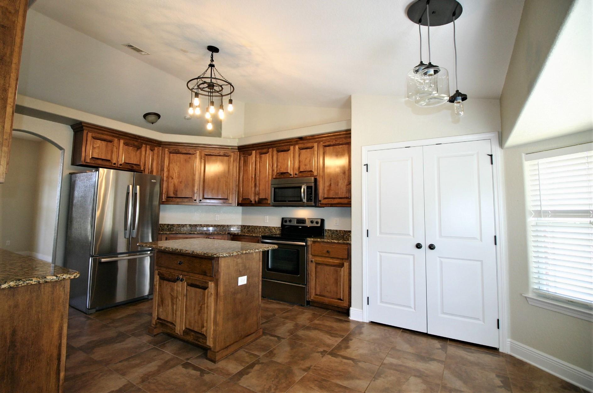 CARDINAL ESTATES - Residential Lease