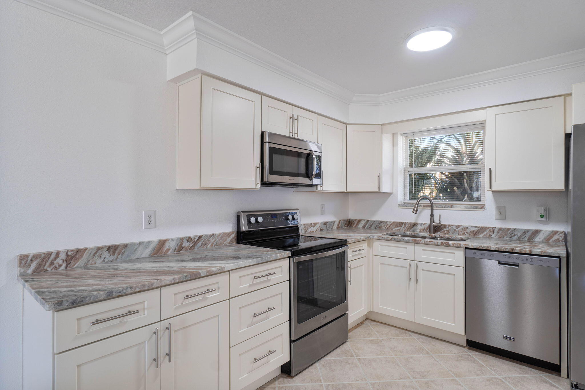 COMMODORES LANDING PH 3-A UNIT 119 - Residential