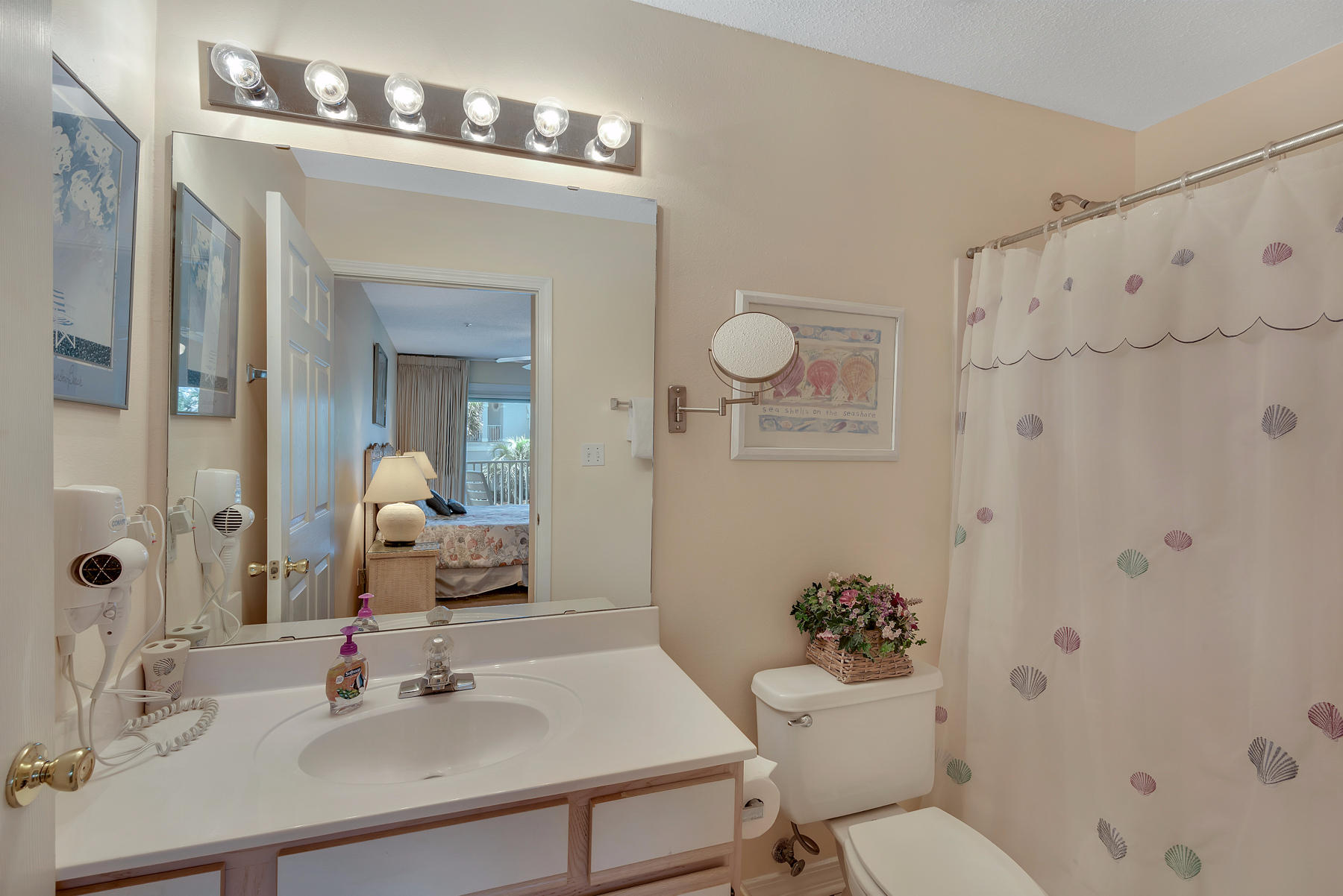 MARAVILLA CONDO 1 - Residential