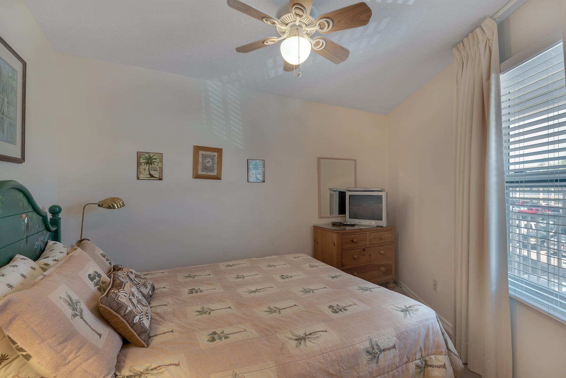 MARAVILLA CONDO 1 - Residential